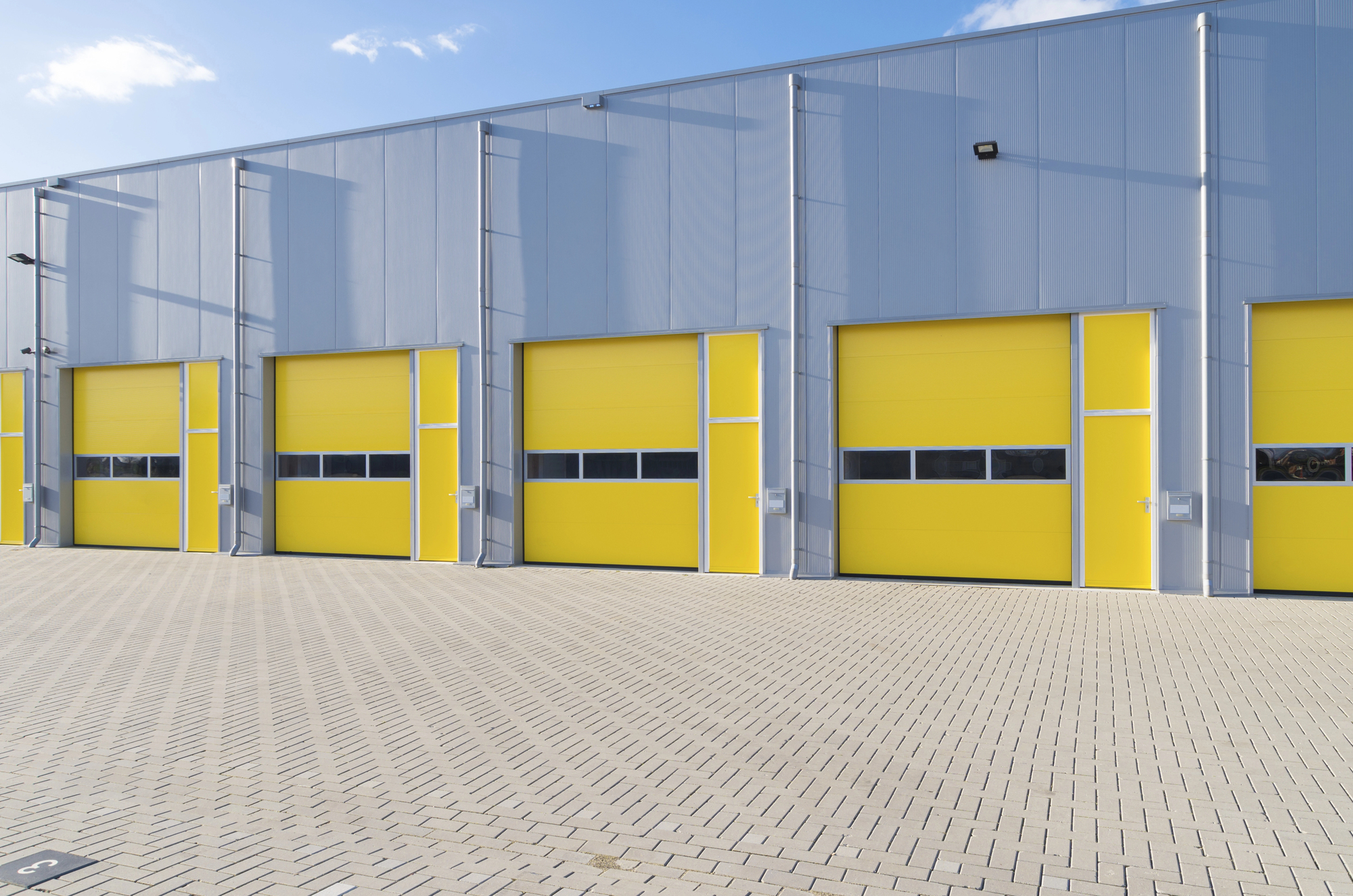 Commercial overhead door